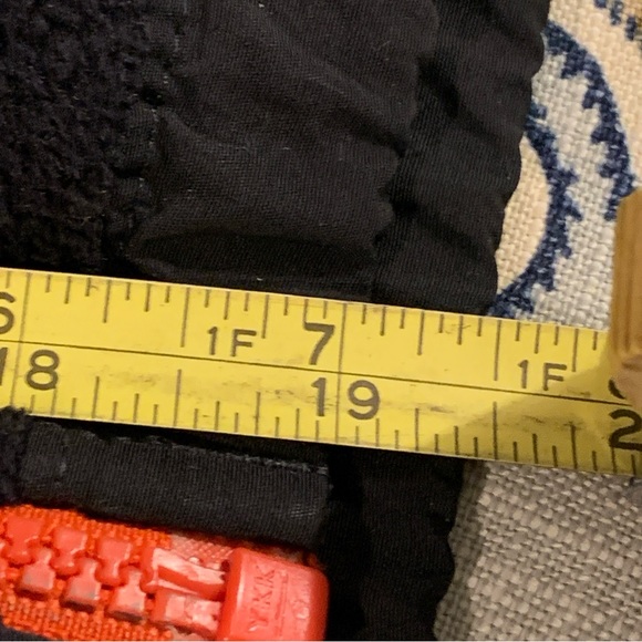 The North Face Boys Polartec Recycled Jacket Black Size Small - Picture 10 of 11